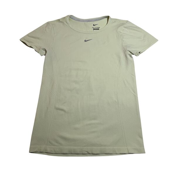 Nike Tops - Nike Women's Crewneck Dri Fit Slim Seamless Top Size M Gym Workout Exercise